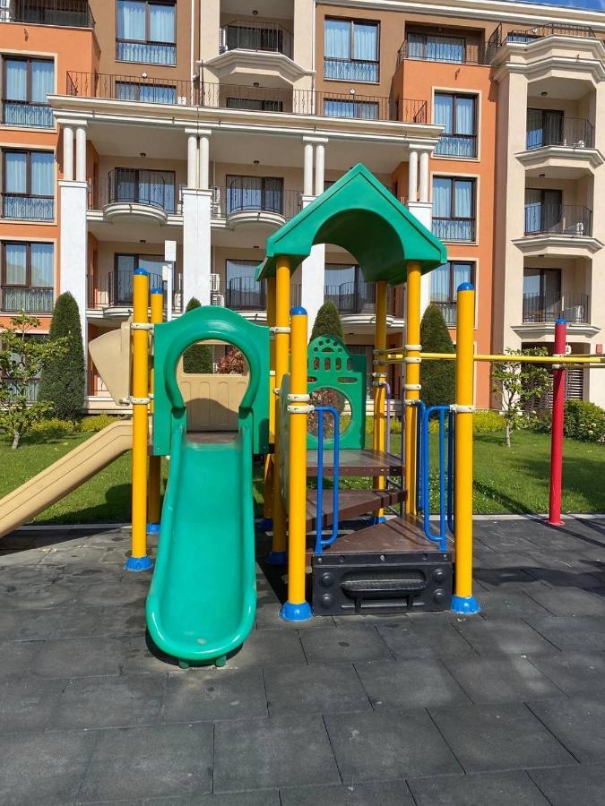 Sea View Apartment On The Sunny Beach Sveti Vlas Ngoại thất bức ảnh