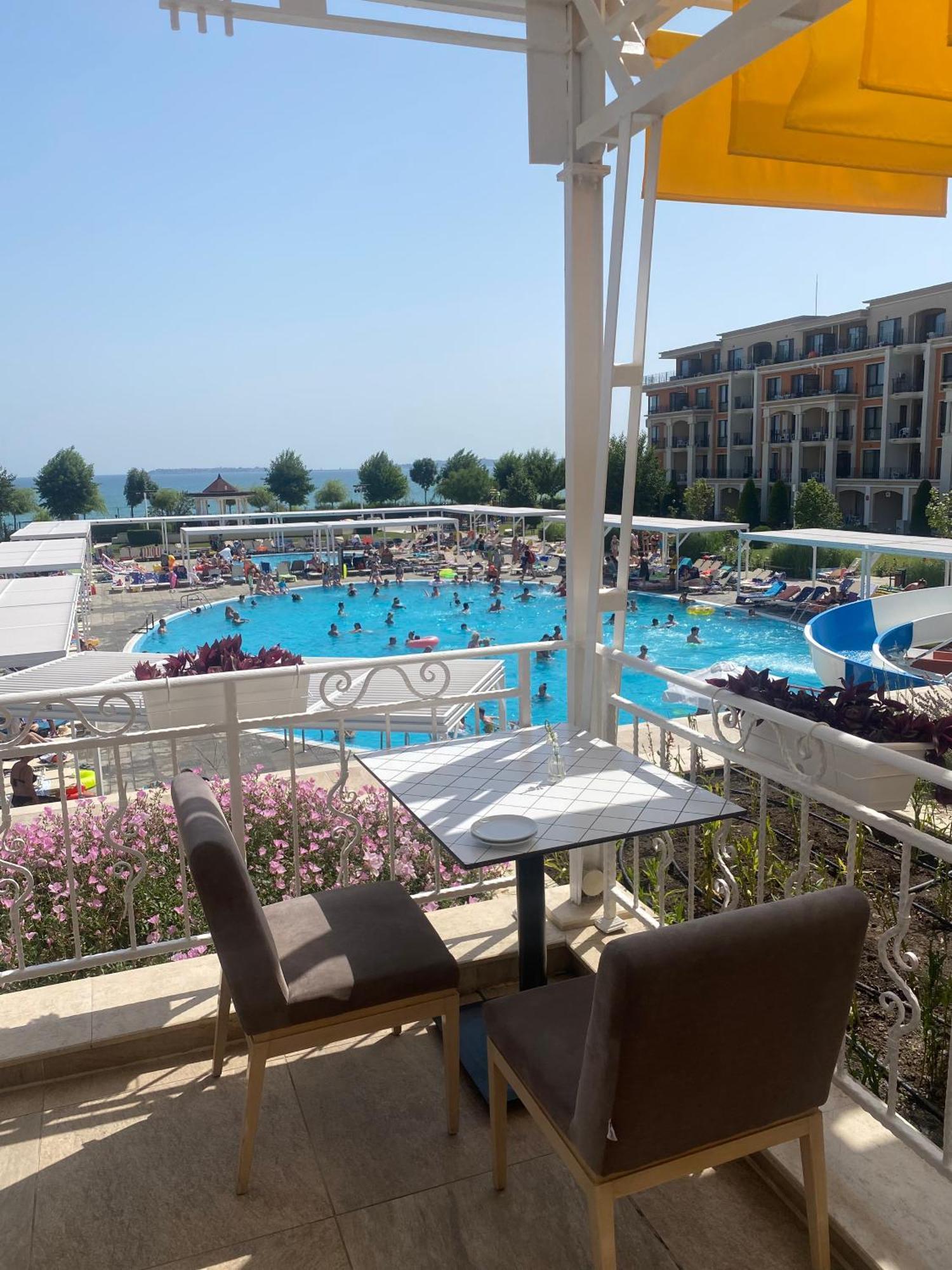 Sea View Apartment On The Sunny Beach Sveti Vlas Ngoại thất bức ảnh