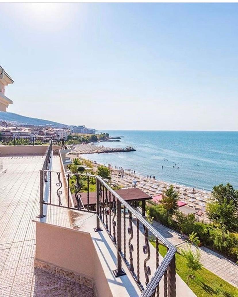 Sea View Apartment On The Sunny Beach Sveti Vlas Ngoại thất bức ảnh