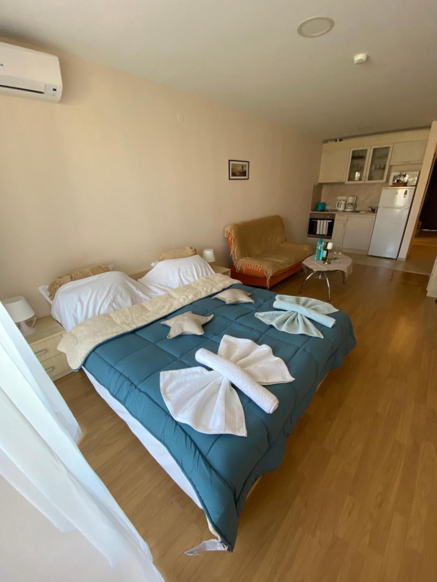 Sea View Apartment On The Sunny Beach Sveti Vlas Ngoại thất bức ảnh
