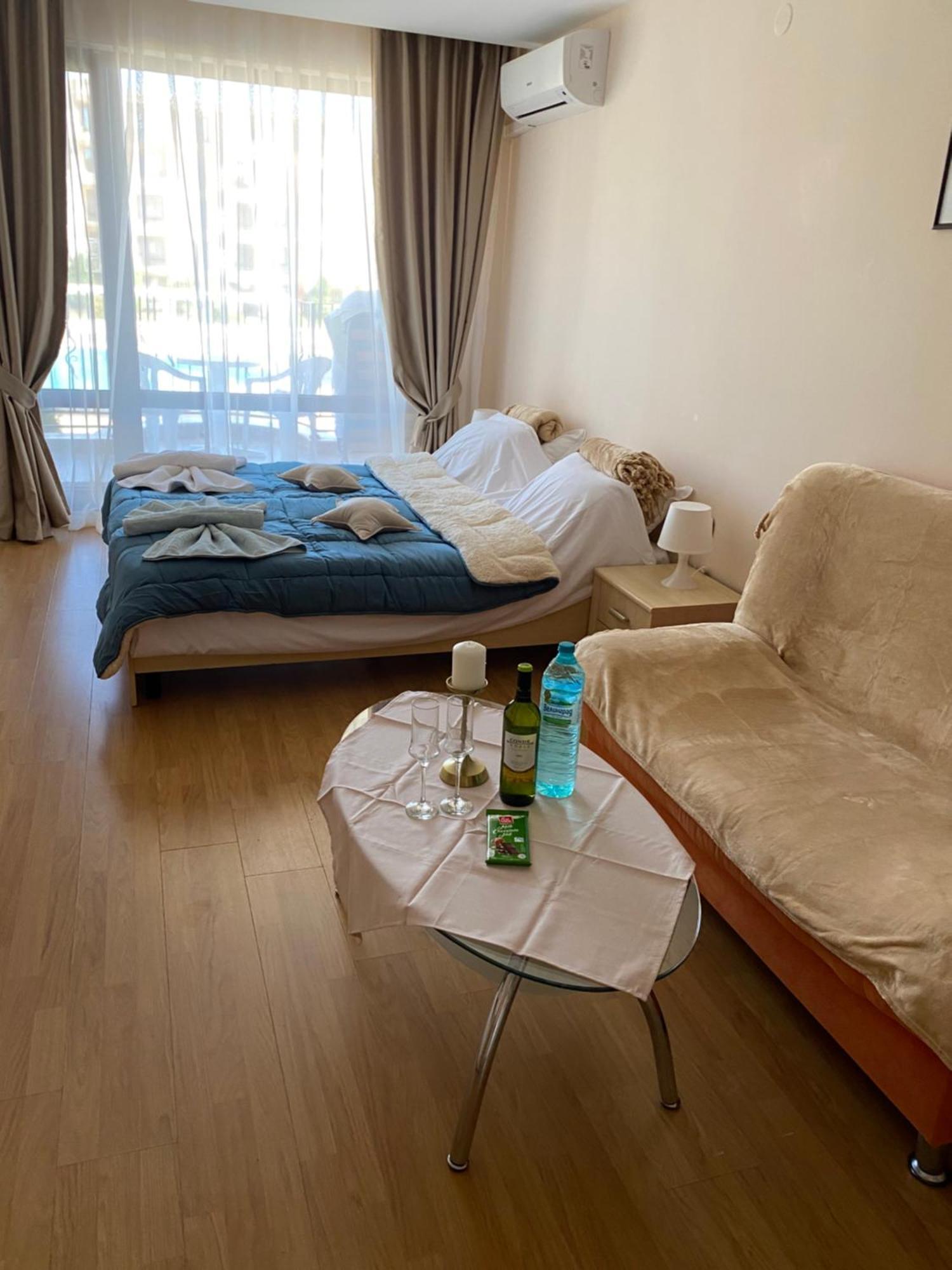 Sea View Apartment On The Sunny Beach Sveti Vlas Ngoại thất bức ảnh